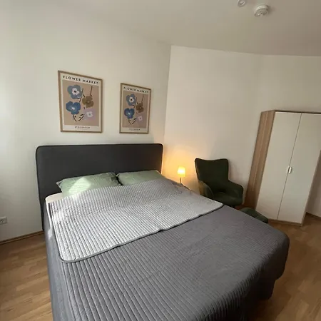 Moderne Und Barrierefreie Am Lene-voigt-park Innenstadt Stuck Und Style Reudnitz *