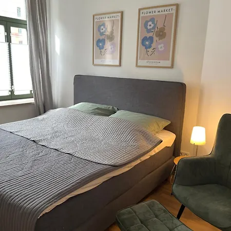 Apartment Moderne Und Barrierefreie Am Lene-voigt-park Innenstadt Stuck Und Style Reudnitz *