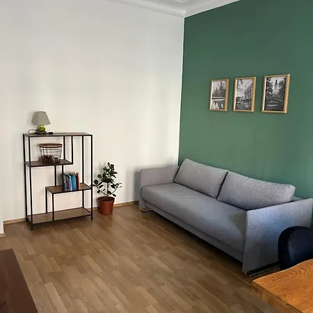 Moderne Und Barrierefreie Am Lene-voigt-park Innenstadt Stuck Und Style Reudnitz *