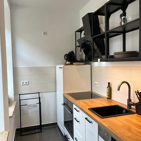Moderne Und Barrierefreie Am Lene-voigt-park Innenstadt Stuck Und Style Reudnitz Apartman